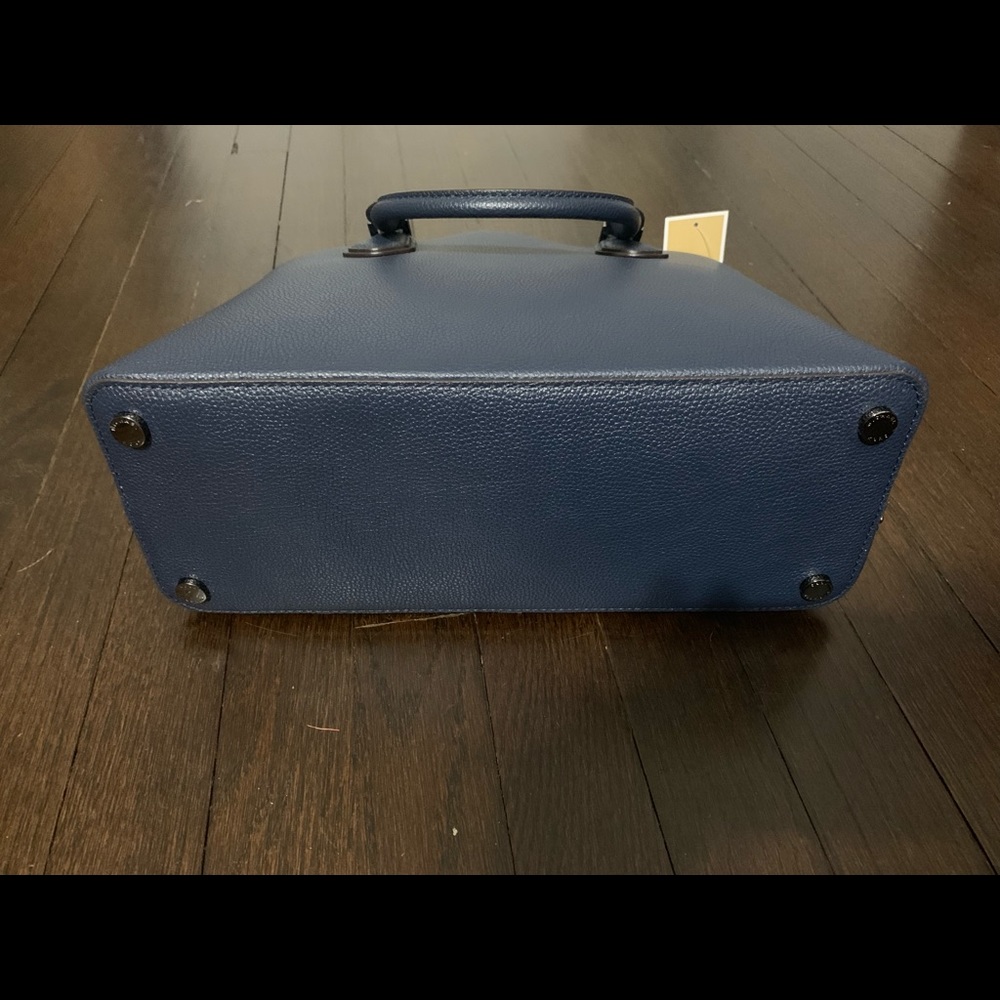Michael Kors ‘Adele’ handbag - Picture 5 of 5
